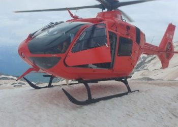 Turistët bllokohen në 2 500 metra lartësi, çfarë ndodhi me ta –