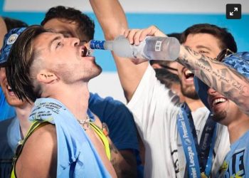 VIDEO/ Grilish udhëheq i dehur festën e Manchester City –
