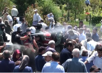 Gjashtë anëtarë të MEK nën hetim, kundërshtuan policinë në kamp –