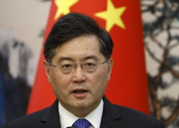 SHBA-Kinë, ministri i Jashtëm kinez pranon ftesën e Blinken për në Uashington –