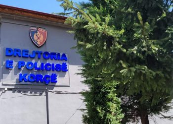 Arrestohet super-mashtruesja nga Korça, përvetësoi 3 milionë euro nga bizneset përmes një poste private –