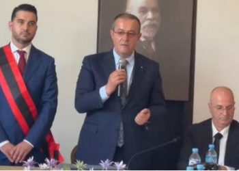 Opozita bashkon votat në Kavajë, zgjidhet kreu i Këshillit Bashkiak –