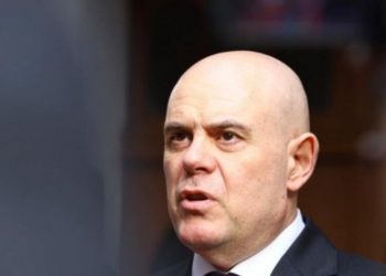 Nuk luftoi korrupsionin, Bullgaria shkarkon kryeprokurorin –