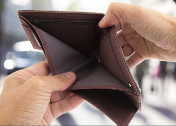 Pensioni nuk u del, rreth 16% e personave mbi 65 vjeç vazhdojnë të punojnë –