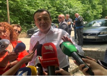 Kryetarët s’mund të ushtrojnë detyrën në zyra paralele –