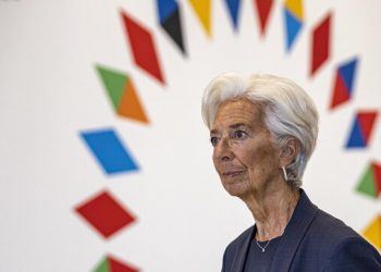 Banka Qendrore Europiane njofton një tjetër rritje të normës së interesit, Italia kundër: Rrezikojmë recesionin –