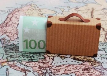 Emigrantët dërguan në shtëpi 214 mln € në tremujorin e parë në 2023 –