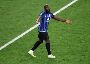 “Lukaku dhe Koulibaly”/ Asnjë përparim në bisedimet mes Inter dhe Chelsea, ja çfarë kërkojnë blutë –
