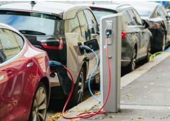 Lamtumirë nafta dhe benzina? Ja çfarë deklaron BE-ja –