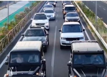 Ja si e festojnë Maturën të rinjtë në Shkodër (VIDEO) –