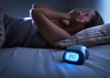 Ja gabimi që bëjnë të gjithë ata që luftojnë me pagjumësinë –