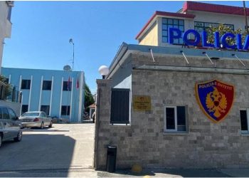 Kërkohej për mashtrim, kapet fallxhorja 43 vjeçare në Krujë –