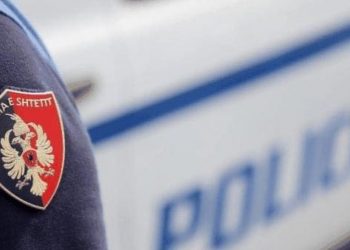 “Iku me një valixhe!”, Ja ku gjendet 14-vjeçarja –