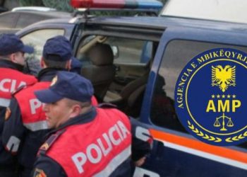 Zbërthehet telefoni i pjesëtarit të “Shqiponjave”, zbulohen komunikime për fajde dhe plumba –