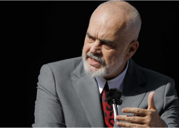 Nuk jam konsultuar me Kurtin, jemi shtete të ndryshme –