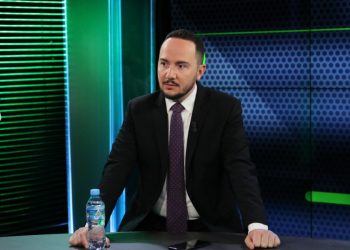 Rama po bën qoka me emërimet në diplomaci, po legjitimohet lëpirja në publik –