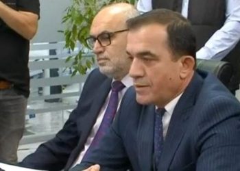 U godit grupi kriminal, i përfshirë edhe një punonjës policie –