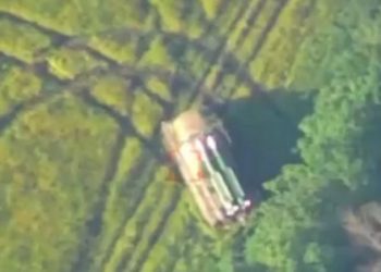 VIDEO/ Momenti kur tanku i ngarkuar me raketa shpërthen –