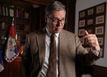 Vuçiç kërkon autonomi më të madhe për serbët në veri –