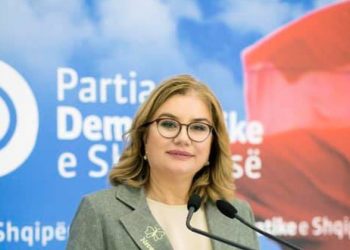 Demokratët propozojnë Zheni Gjergjin në krye të Komisionit për Shëndetësinë –