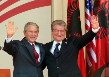 Kur Berisha takonte Presidentët e SHBA, Rama i shihte nga TV-ja –