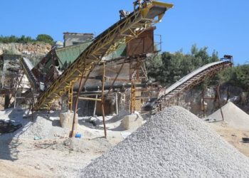 Efekti domino i skandalit/ Policia bllokon aktivitetin e gurores së Rrajave –