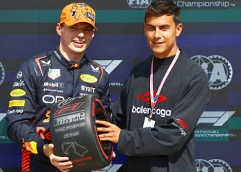 Verstappen fiton në Silverstone, Dybala i ftuar special në podium –