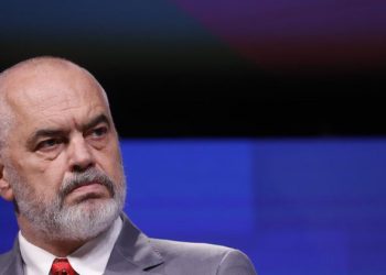 Larg kryeqytetit, Rama mbledh sot qeverinë, ja çfarë pritet të ndodh –