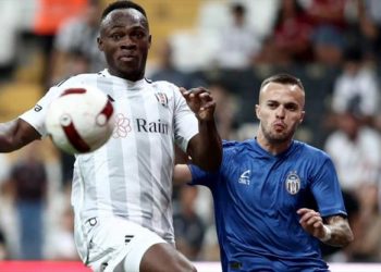 Kundërshtari i Tiranës forcohet duke blerë “bomberin” kroat –