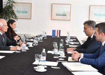 Borrell takohet me Plenkoviç, temë e diskutimit ishte situata në Kosovë –