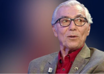 “Vajzat që ngelin shtatzënë 30 vjeç i quaj plaka”, gjinekologu sqaron deklaratën e bujshme –