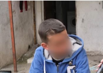 U rrit nga prindër romë pas braktisjes, 13-vjeçari bëhet me shtëpi të re –