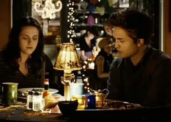 Hëna e plotë e gushtit! Ja cilat janë shenjat më të prekura –