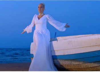 Gili nxjerr në treg këngën e saj të re (VIDEO) –