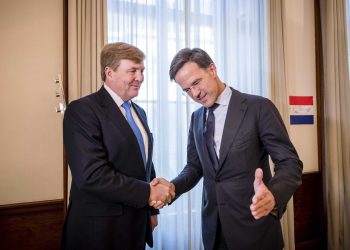 Rutte takohet me mbretin Willem-Alexander pas dorëheqjes nga posti i kryeministrit –