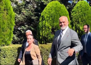 Prishtinë dil në shesh –