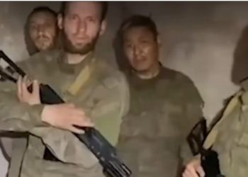 Rusia shton 180 mijë ushtarë të rinj në Ukrainë, mes tyre kriminelë –