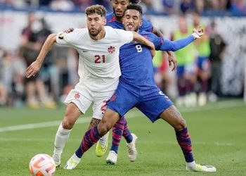 “Sa shumë e duan njëri tjetrin”, sherr masiv në derbin e Amerikës Veriore –