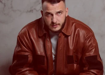 Çfarë ndodhi? Të shtëna me armë në koncertin e Mozzik (VIDEO) –