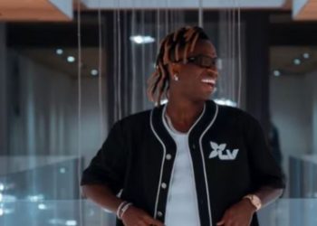 Super Vinicius “shënon gol” edhe jashtë fushe, ja modelja që shoqërohet me të –