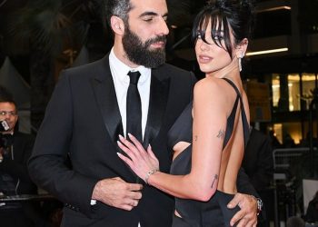 Dua Lipa shfaqet në krahët e Romain Gavras, teksa e uron për ditëlindje –