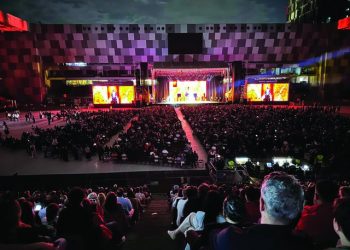 Biznesi në rritje i koncerteve, “shi” të ardhurash nga biletat –