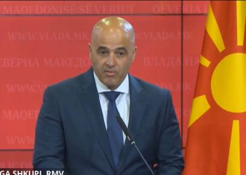 Kurti dhe Vuçiç të sillen si burra shteti e të flasin hapur –