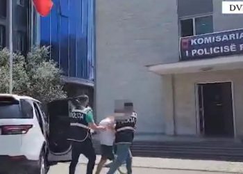 Me doza kanabisi gati për shitje, pranga 47 vjeçarit në Lushnje –