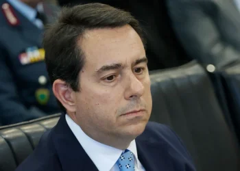 Vendi digjej, ai shkoi me pushime/ Jep dorëheqjen ministri –