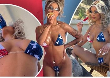 Reperja ndez rrjetin me foto të nxehta me flamurin amerikan –