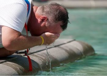 Thyhet rekordi, qershori më i nxehtë në Britani që nga 1884 –