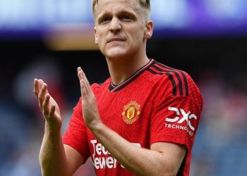 Reali kërkon shërbimet e mesfushorit të United –