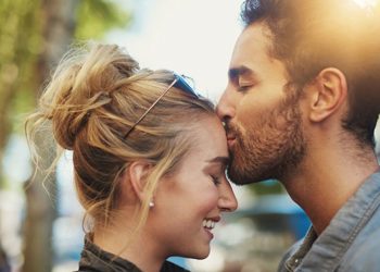 6 shenja që tregojnë dashurinë e një mashkulli Peshk –