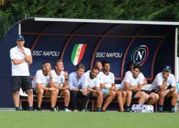 Napoli nuk gjen paqe me dëmtimet, ankth për superyllin –